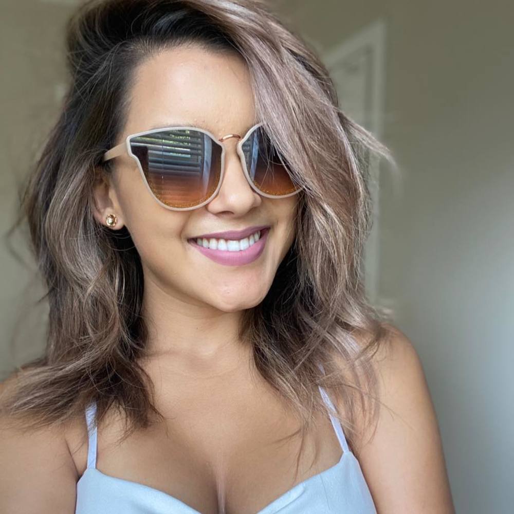 Meet your Posher, Yolanda